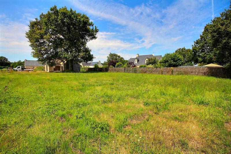 Terrain constructible - 1 106 m²