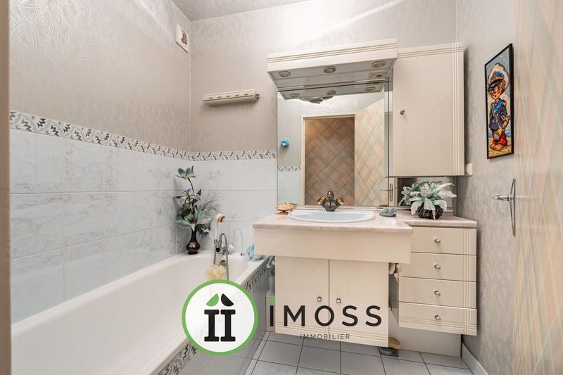 Appartement - 75 m² - 3 pièces