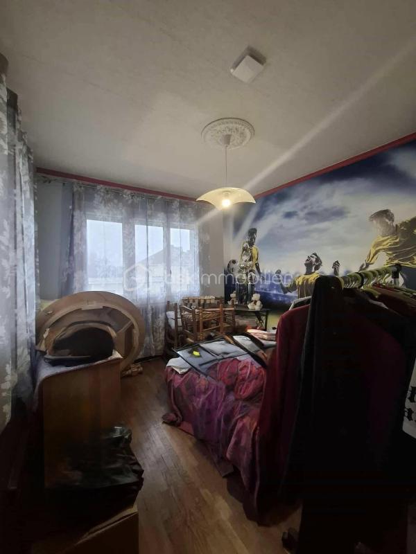 Maison - 90 m² - 6 pièces