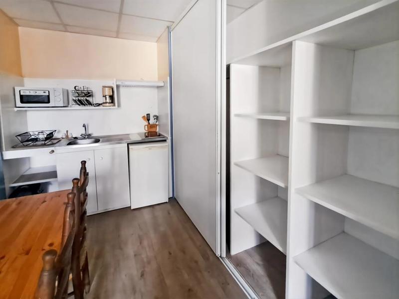 Studio - 304 m² - 8 pièces