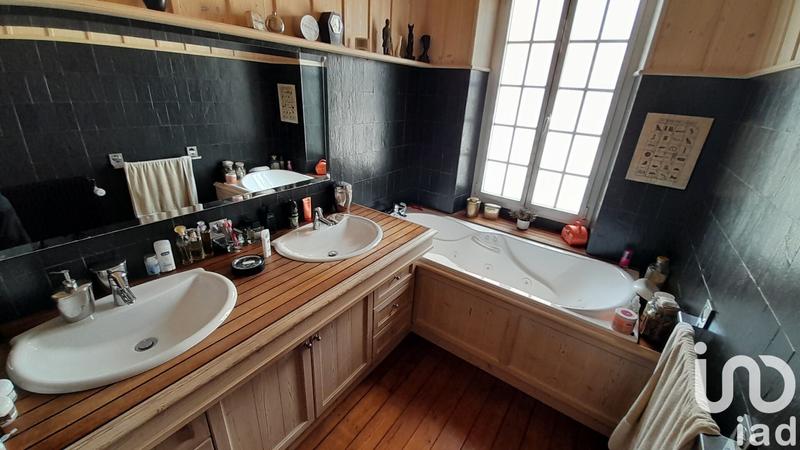 Maison de ville - 206 m² - 8 pièces