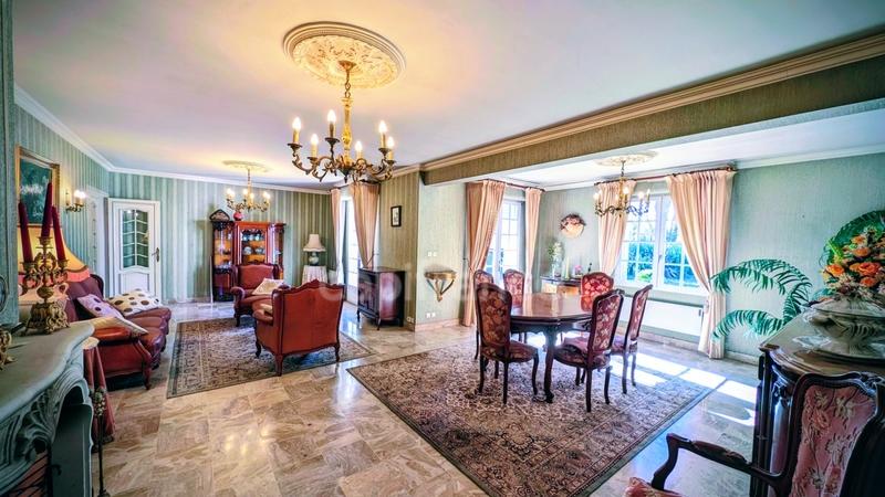 Maison - 172 m² - 7 pièces