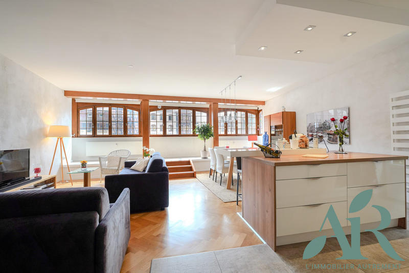 Appartement - 101 m² - 4 pièces