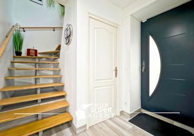 Maison - 100 m² - 4 pièces