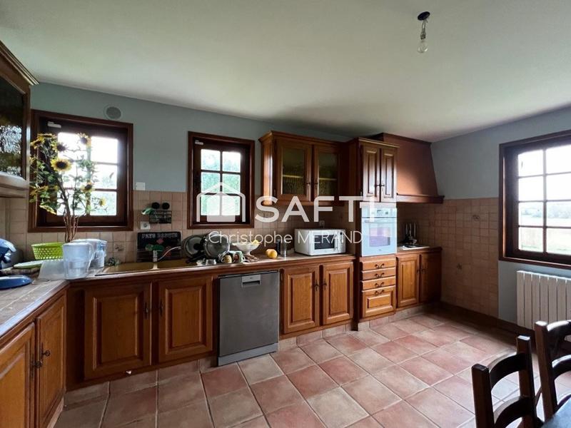 Maison - 152 m² - 10 pièces