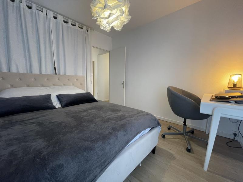 Appartement - 95 m² - 5 pièces