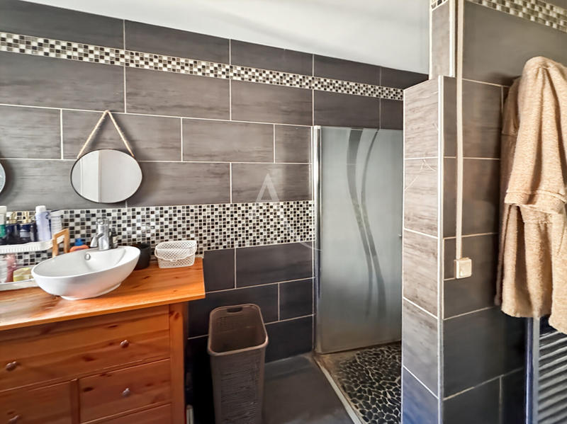 Appartement - 132 m² - 6 pièces