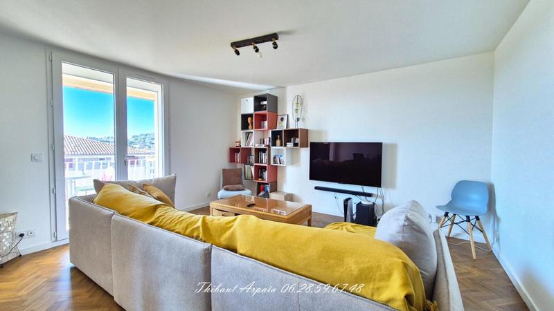 Appartement - 124 m² - 5 pièces