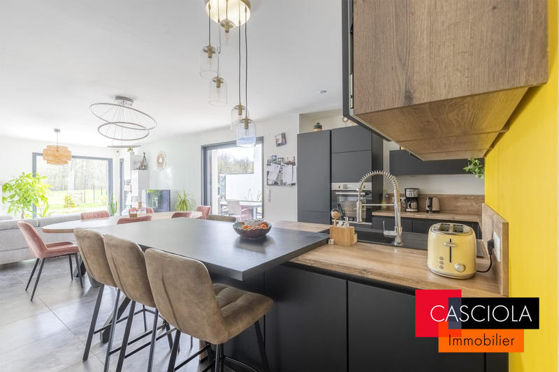 Maison - 126 m² - 6 pièces