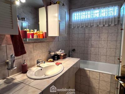 Maison - 98 m² - 5 pièces