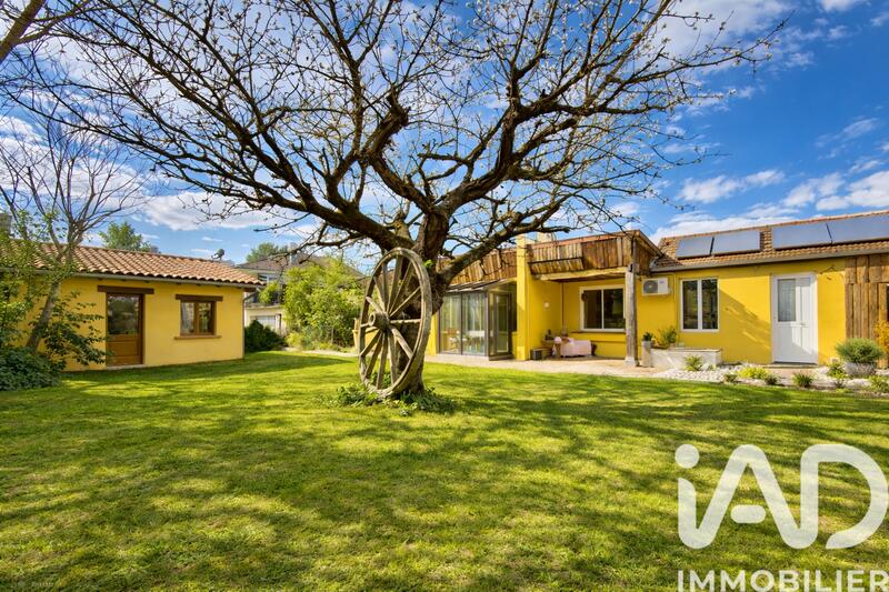 Maison - 180 m² - 8 pièces