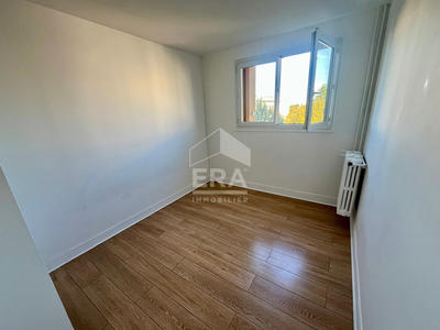 Appartement - 67 m² - 4 pièces