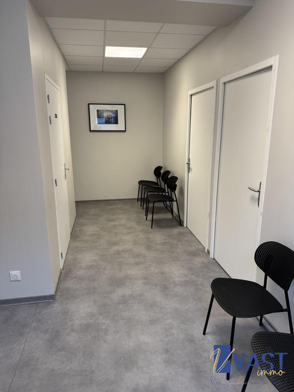 Local d'activités - 47 m² - 3 pièces