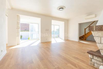 Maison - 156 m² - 5 pièces