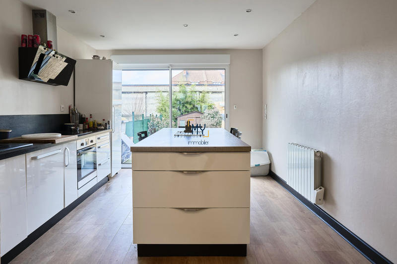 Maison - 84 m² - 3 pièces