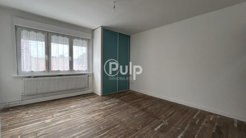 Maison - 95 m² - 5 pièces