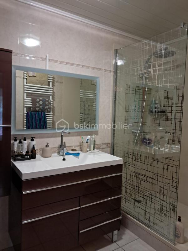 Villa - 100 m² - 6 pièces