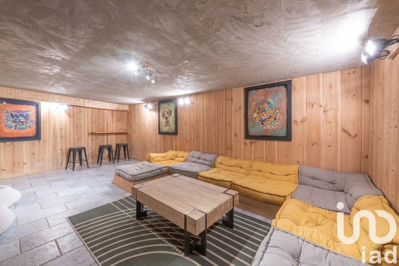 Châlet - 288 m² - 10 pièces