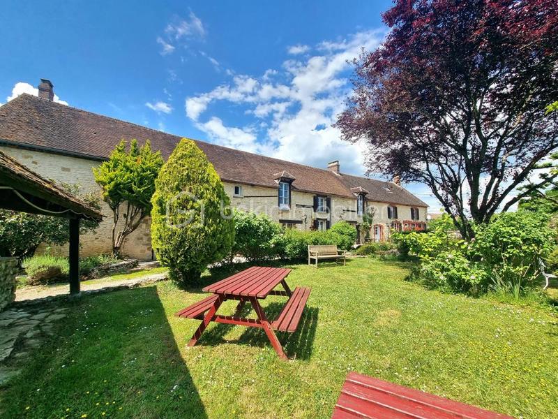 Propriété - 510 m² - 14 pièces