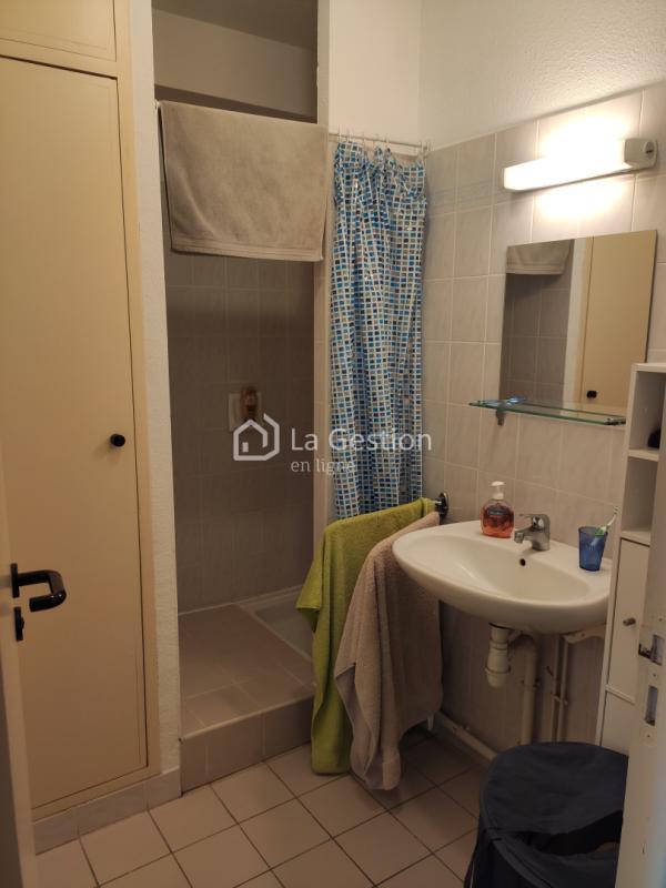 Studio - 25 m² - 1 pièce