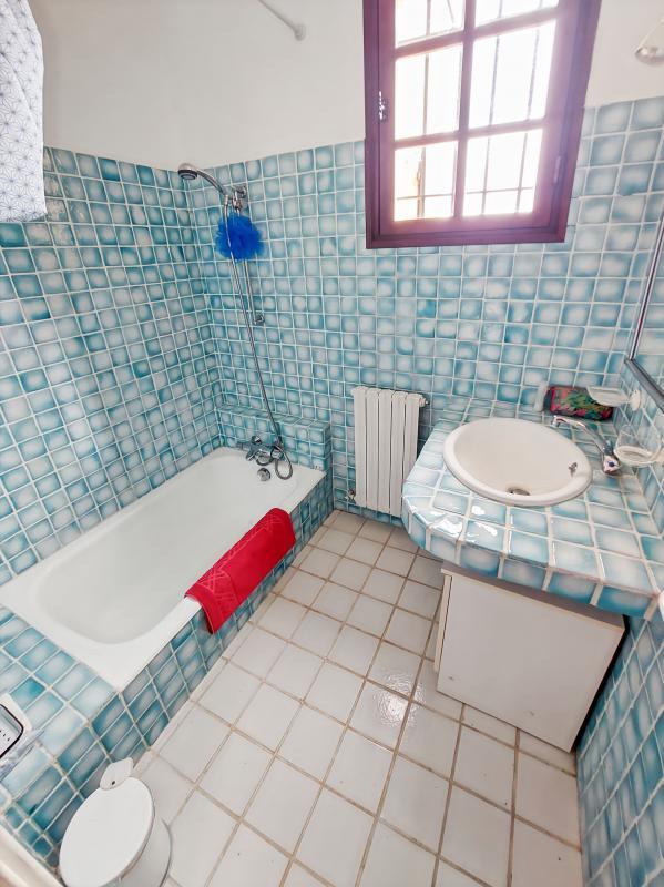 Propriété - 252 m² - 9 pièces