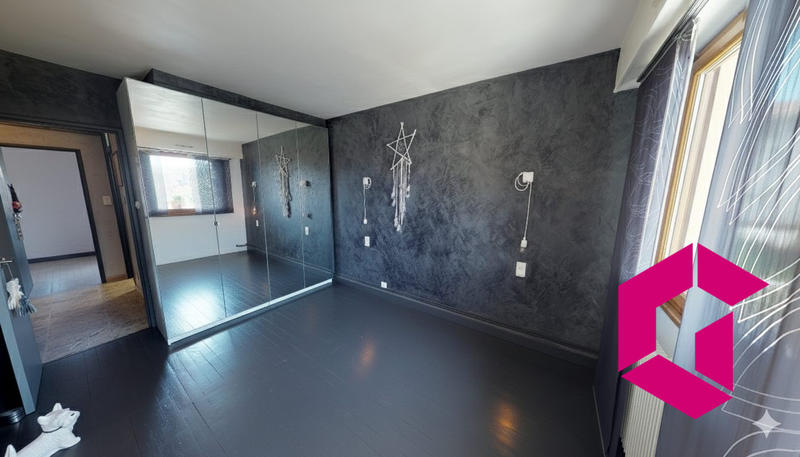 Appartement - 115 m² - 6 pièces