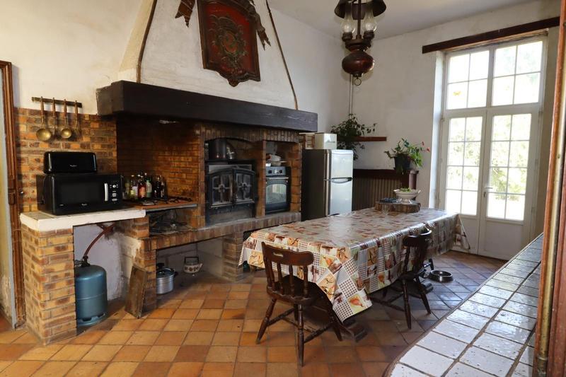 Maison - 237 m² - 10 pièces