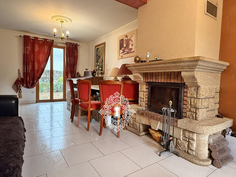 Maison - 97 m² - 4 pièces