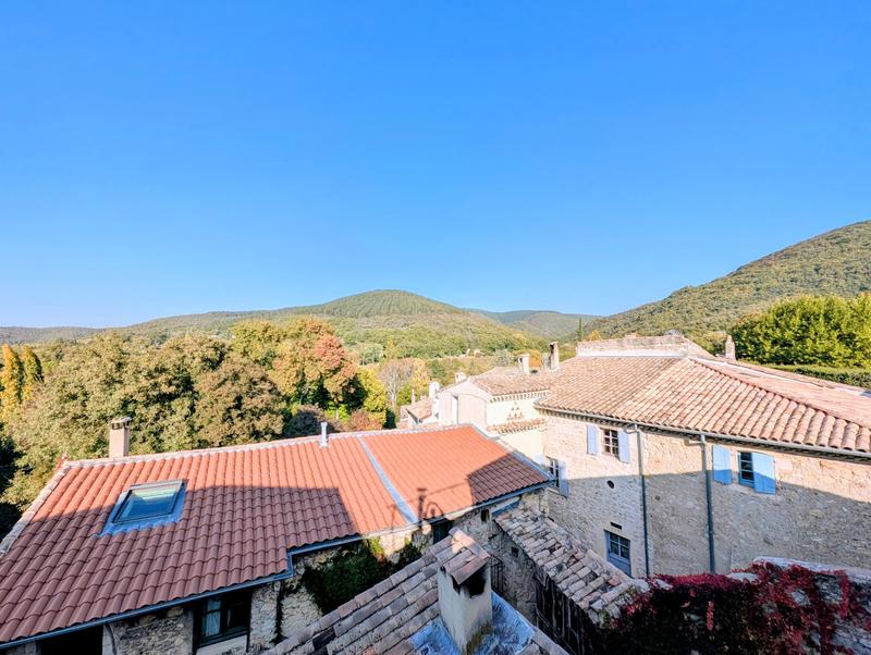 Maison de village - 98 m² - 3 pièces