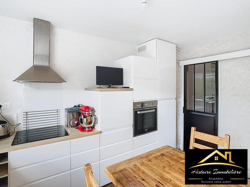 Appartement - 80 m² - 4 pièces