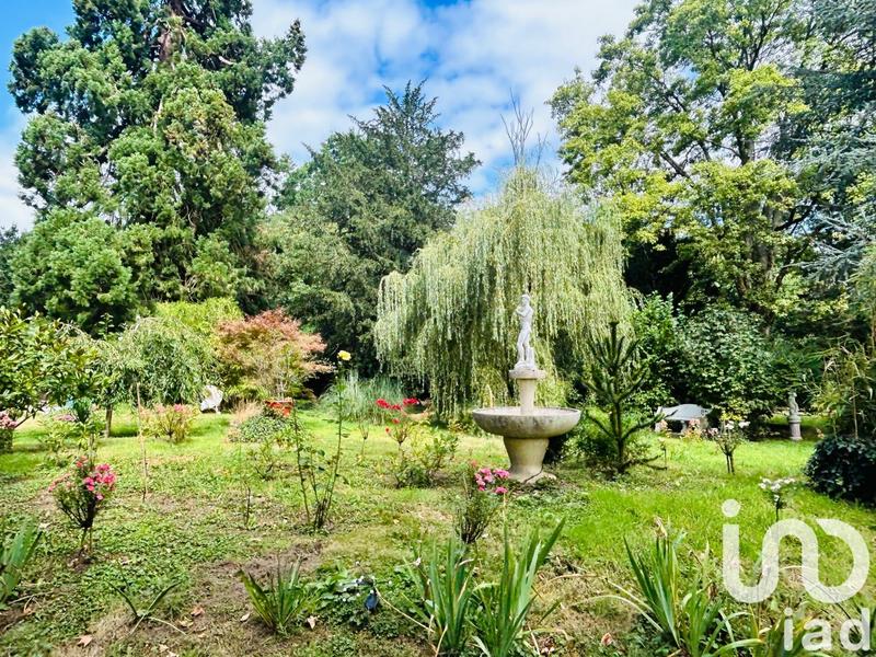 Maison - 600 m² - 14 pièces