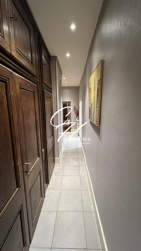 Appartement - 96 m² - 4 pièces