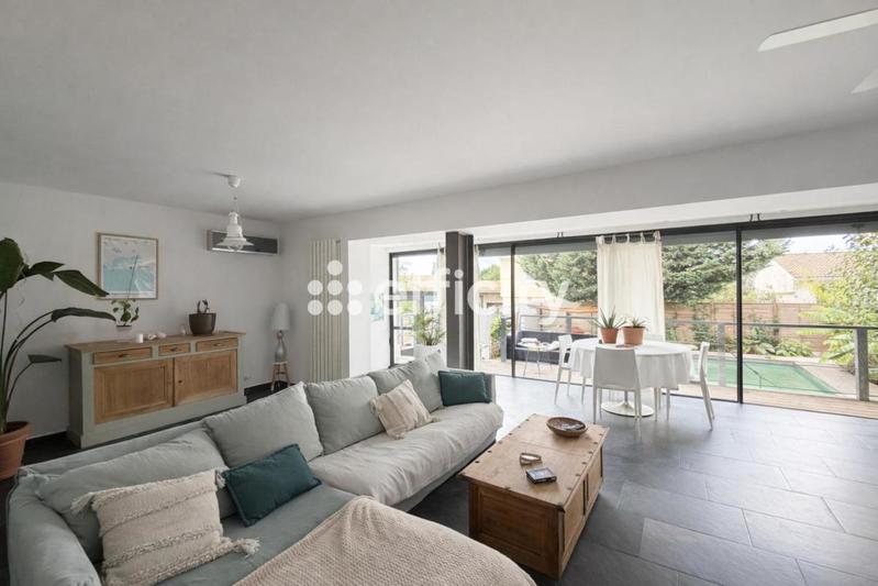 Villa - 175 m² - 6 pièces