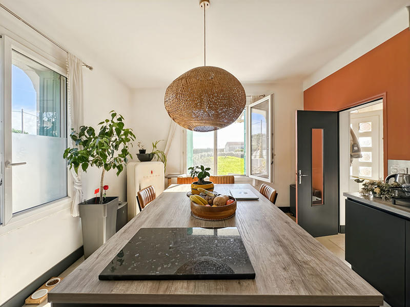 Maison - 140 m² - 4 pièces