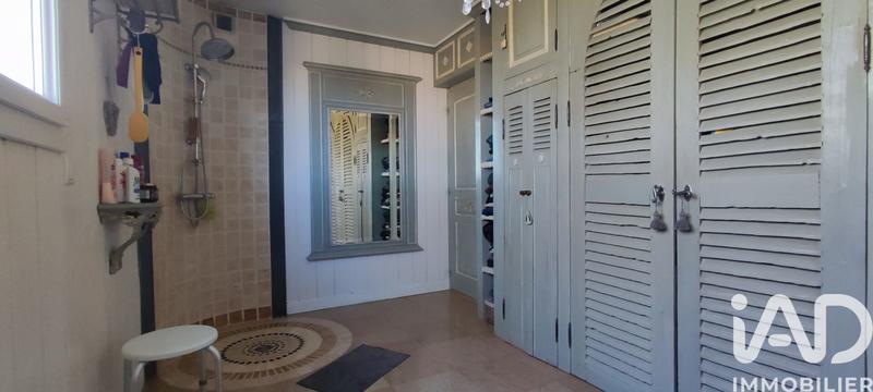 Maison - 277 m² - 9 pièces