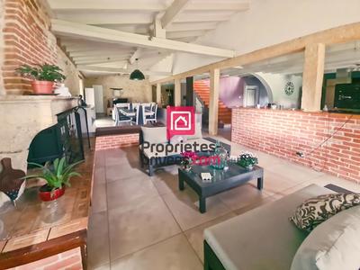 Maison - 273 m² - 8 pièces