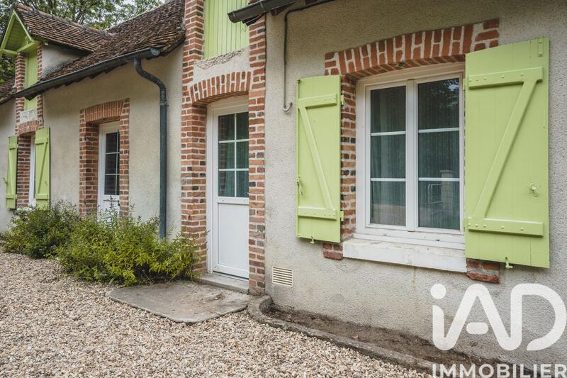 Maison - 408 m² - 15 pièces
