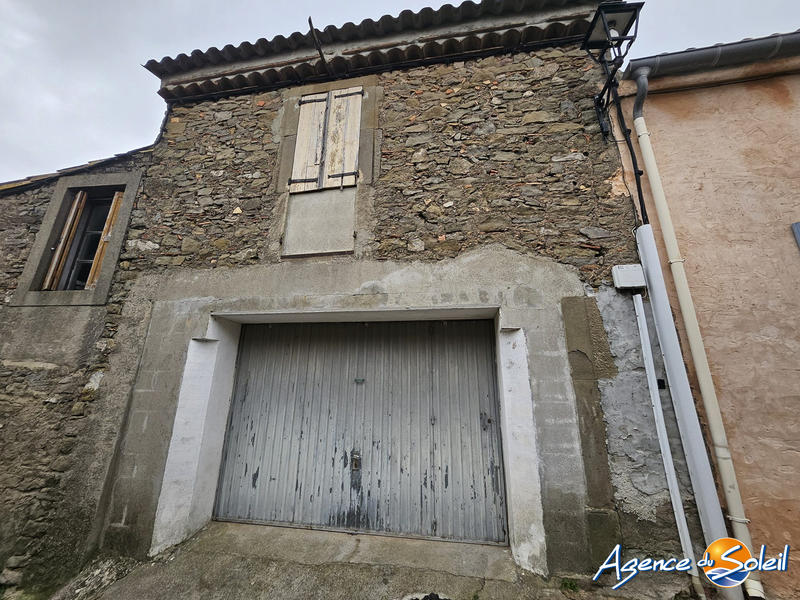 Parking / Garage - 64 m²