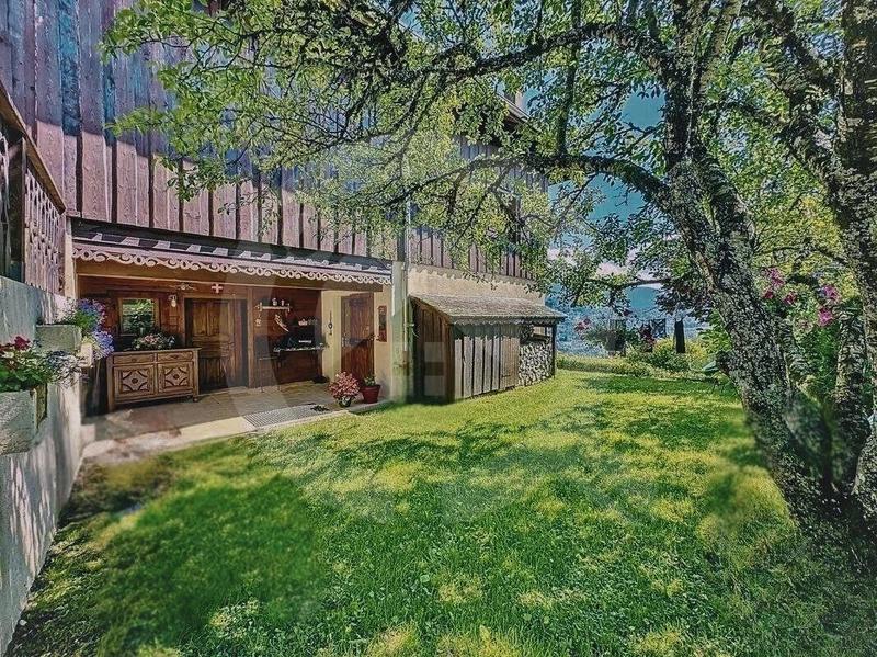 Maison - 265 m² - 15 pièces