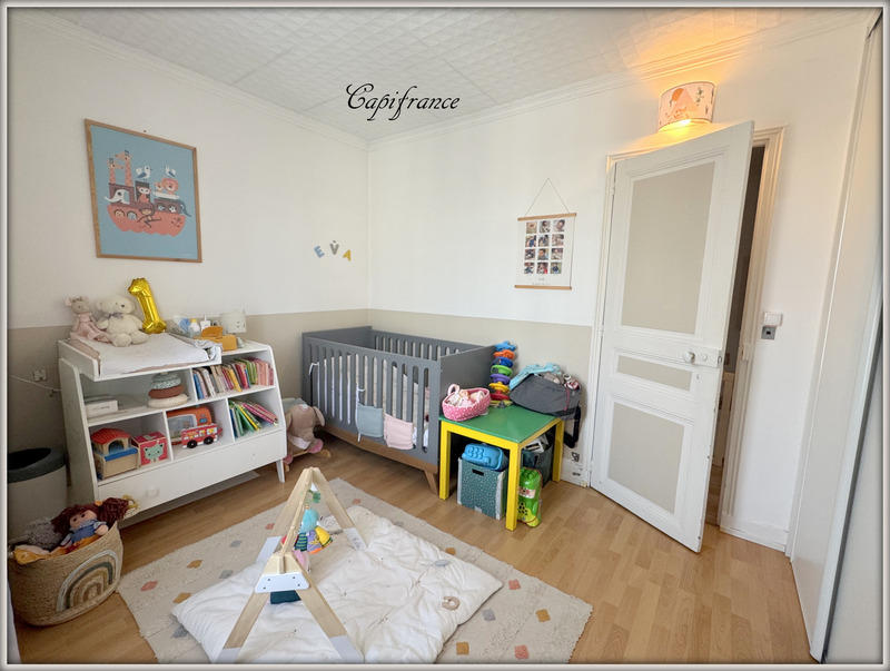 Maison - 99 m² - 5 pièces