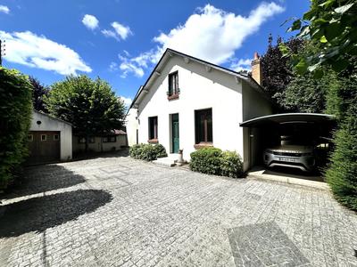 Maison - 170 m² - 6 pièces
