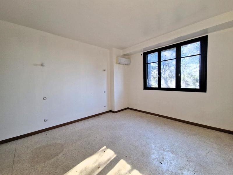 Appartement - 82 m² - 3 pièces