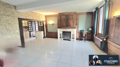 Maison - 300 m² - 12 pièces