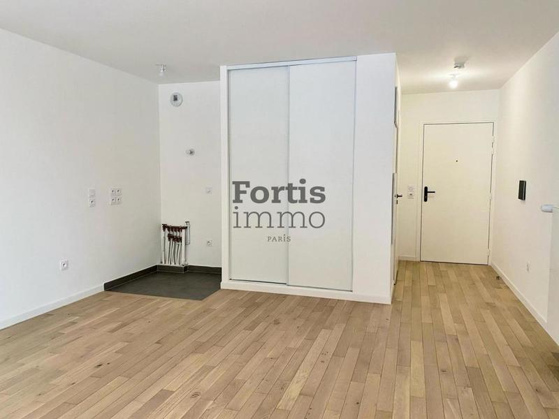 Studio - 33 m² - 1 pièce