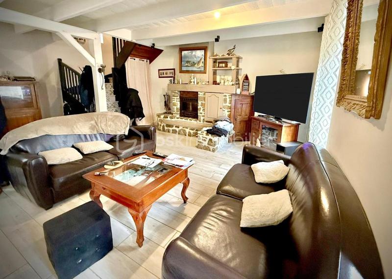 Maison en pierre - 137 m² - 5 pièces