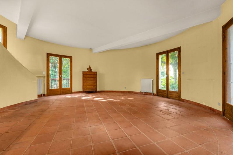 Maison traditionnelle - 217 m² - 7 pièces