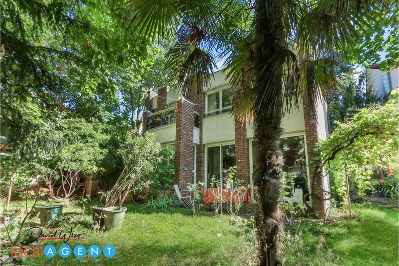 Maison contemporaine - 159 m² - 8 pièces