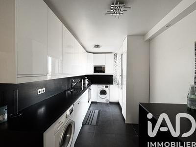 Appartement - 94 m² - 4 pièces