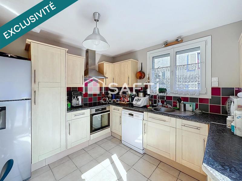 Maison - 166 m² - 7 pièces