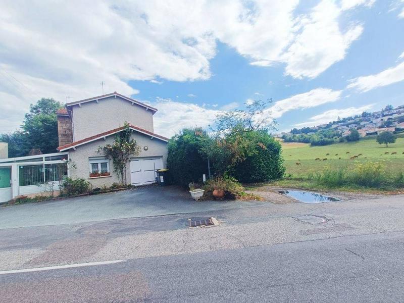 Maison de village - 90 m² - 6 pièces